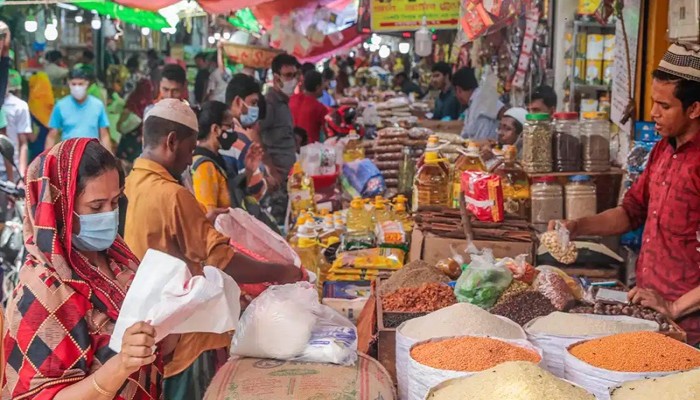 রাজশাহীতে নির্ধারিত দামে মিলছে না ২৯ পণ্য