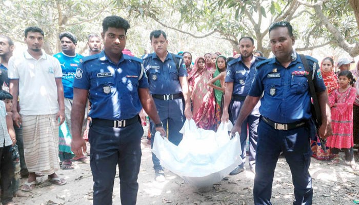 বাঘায় পুকুর থেকে স্বামী পরিত্যাক্তা নারীর লাশ উদ্ধার