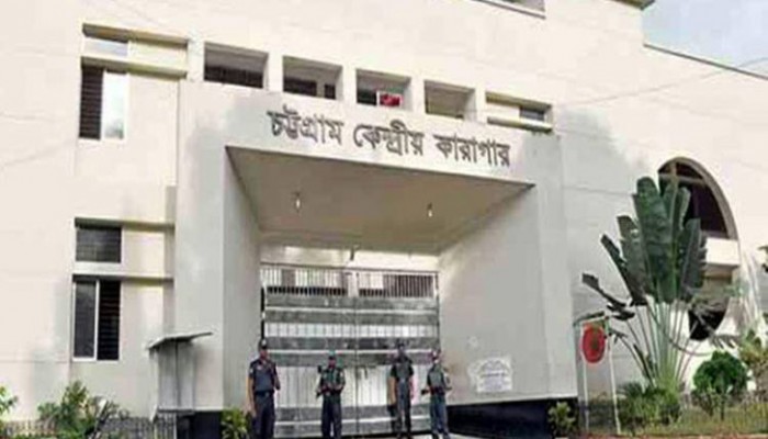 দাগি আসামিদের বিক্রি করা হয় নিলামে তুলে