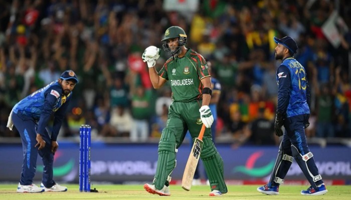 শ্বাসরুদ্ধকর জয়ে বিশ্বকাপ শুরু বাংলাদেশের