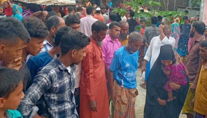 সন্তানকে বাঁচাতে গিয়ে প্রাণ গেল মায়েরও
