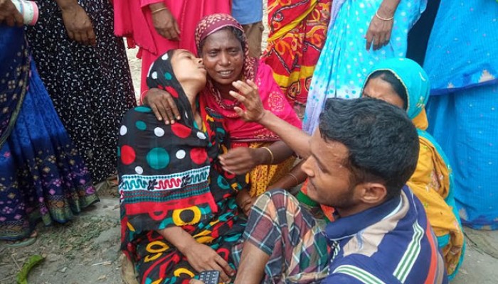 শিবগঞ্জে পৃথক সড়ক দুর্ঘটনায় শিশুসহ নিহত ২