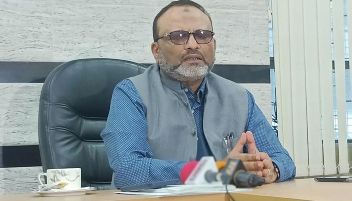 শিক্ষার্থীদের সংঘর্ষের ঘটনায় যা বললেন ঢাবি উপাচার্য