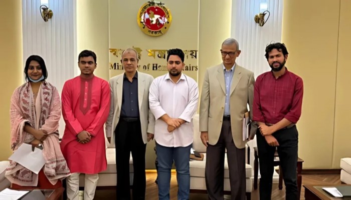 সাত কলেজের শিক্ষার্থীদের কর্মসূচি প্রত্যাহার