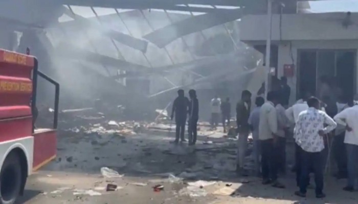ভারতের গুজরাটে আতশবাজি কারখানায় বিস্ফোরণ, নিহত ১৮