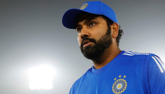 নামের জোরেই খেলে যাচ্ছেন রোহিত শর্মা!