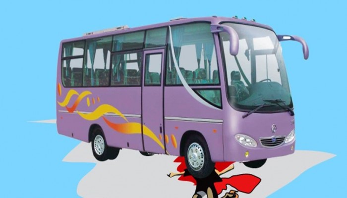 বাসচাপায় নিহত নারী, শিশুসহ আহত ৪
