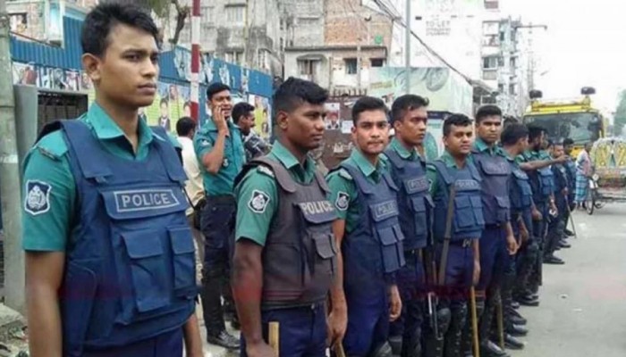 বড় জমায়েত নিয়ে আইনশৃঙ্খলা রক্ষাকারীদের সতর্ক থাকার পরামর্শ বিশ্লেষকদের