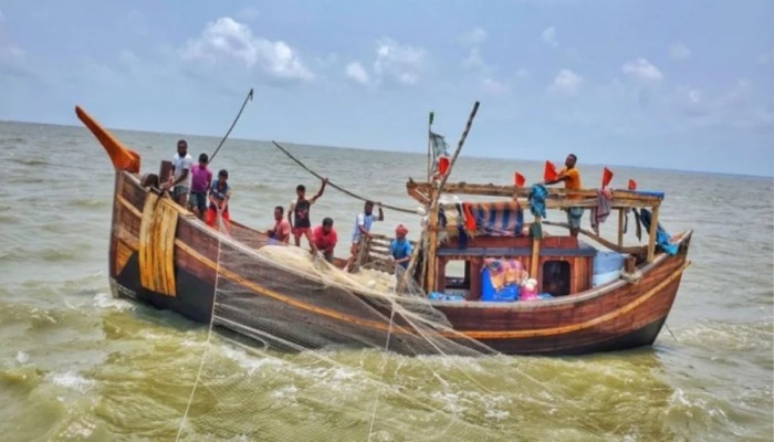 আজ থেকে ৫৮ দিন সমুদ্রে মাছ ধরা নিষেধ