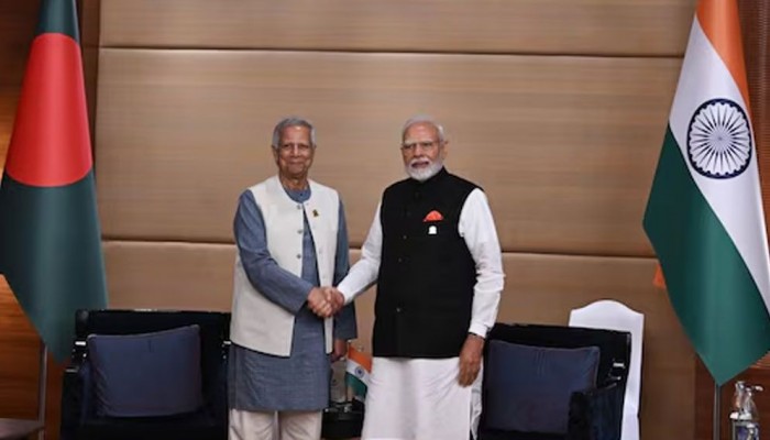 ব্যাংককে মোদি-ইউনূস বৈঠক আশার আলো, নাকি নতুন সংকটের শুরু?