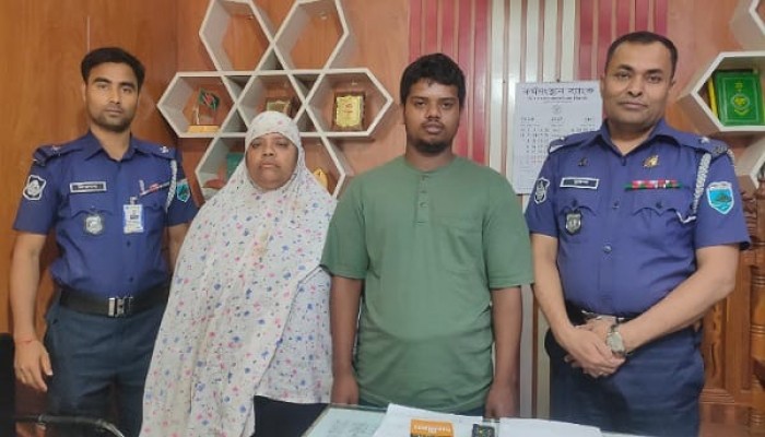 দুর্গাপুর থানার ওসির চেষ্টায় মানসিক ভারসাম্যহীন কিশোরকে খুঁজে পেল পরিবার