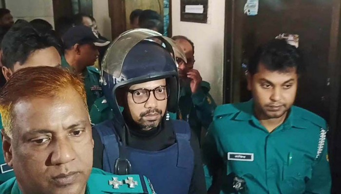 কারাগারে পলকের সেলে বৃষ্টির পানি পড়ে, অভিযোগ আইনজীবীর