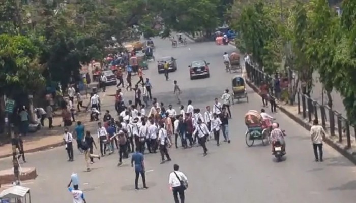 আবারও ঢাকা কলেজ ও সিটি কলেজের শিক্ষার্থীদের সংঘর্ষ