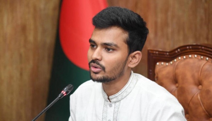 বাবার ঠিকাদারি ইস্যুতে ক্ষমা চাইলেন উপদেষ্টা আসিফ মাহমুদ