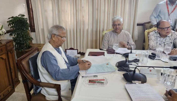 শেয়ারবাজারকে শক্তিশালী করতে প্রধান উপদেষ্টার ৫ কঠোর নির্দেশনা