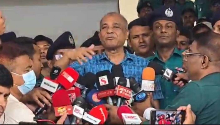 ‘সাবেক রাষ্ট্রপতি আবদুল হামিদের বিরুদ্ধে পরোয়ানা নেই বলেই গ্রেপ্তার করা হয়নি’