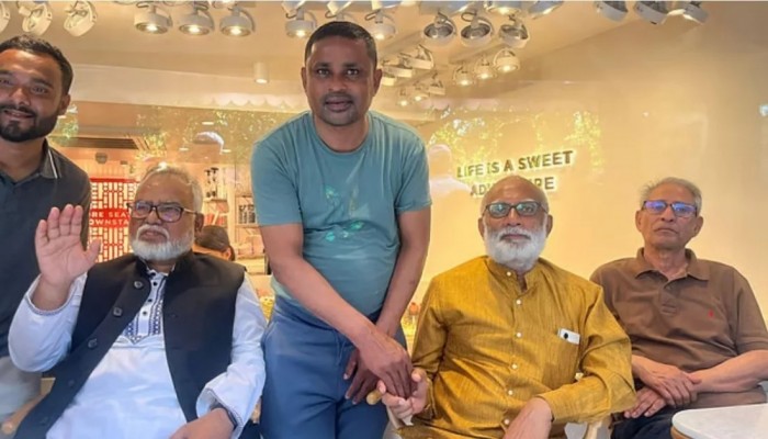 লন্ডনে প্রকাশ্যে দেখা গেল সাবেক মন্ত্রী শ ম রেজাউল করিমকে