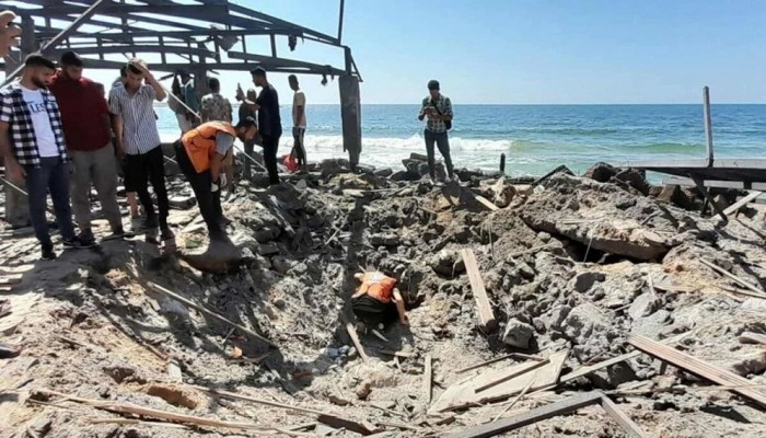 গাজায় সমুদ্রতীরবর্তী ক্যাফেতে ইসরাইলের হামলায় নিহত ৩৯