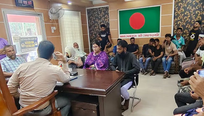 রাজশাহীতে বিএনপি-জামায়াতের ভিজিডি দখল, এনসিপির প্রতিবাদ