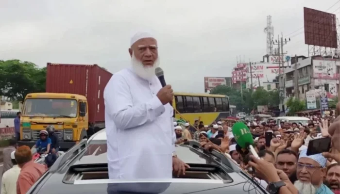 বাংলাদেশের রাজনীতির আকাশে কালো মেঘের আনাগোনা: শফিকুর রহমান