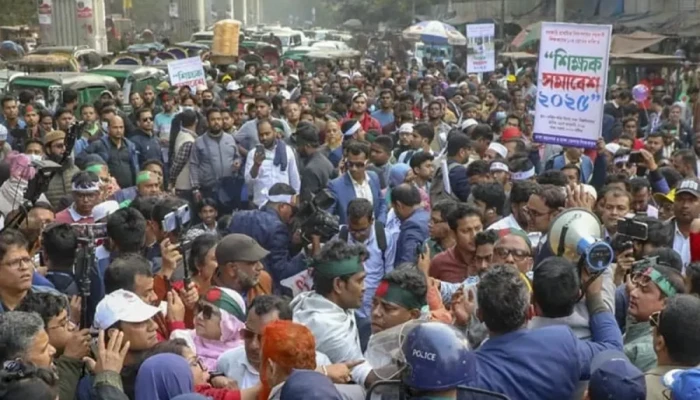 ফের আন্দোলনে যাচ্ছেন প্রাথমিকের শিক্ষকরা