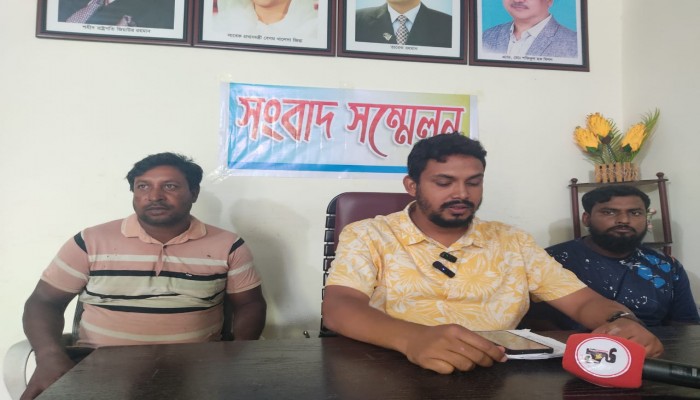 মিথ্যা প্রচারণার বিরুদ্ধে সাবেক চেয়ারম্যানের পুত্র ফরিদুল ইসলামের প্রতিবাদ