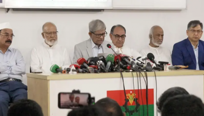 চাঁদাবাজির অভিযোগে চাপের মুখে বিএনপি, দলীয় নিয়ন্ত্রণ কতটা?