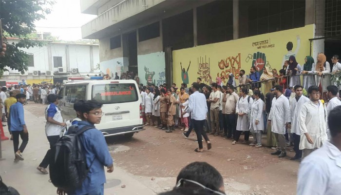 উত্তরায় বিমান বিধ্বস্তে নিহত ১৯, জানালো ফায়ার সার্ভিস