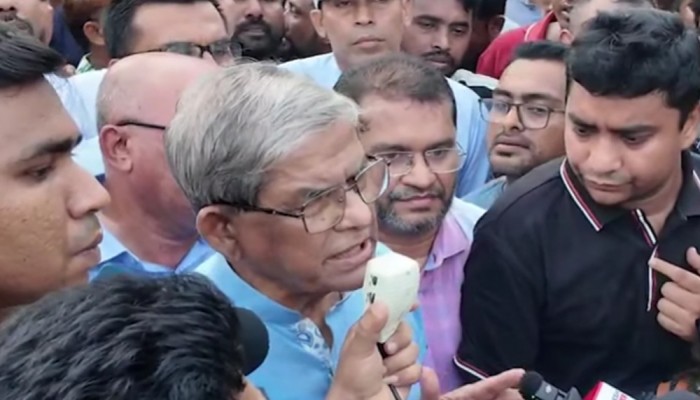 আহতদের দেখতে হাসপাতালে মির্জা ফখরুল
