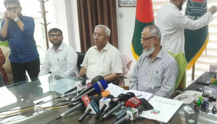 গাজীপুরে আসন বাড়ছে, কমছে বাগেরহাটে : ইসি