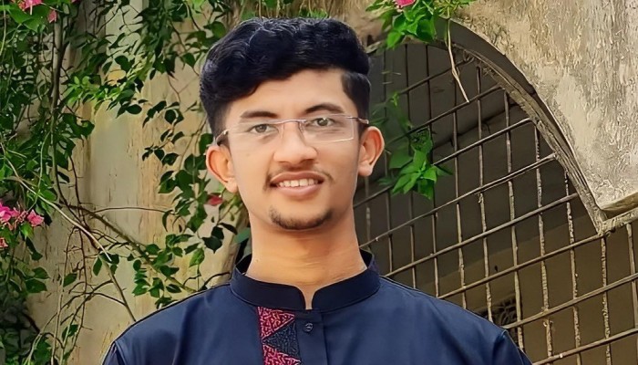 চাঁদাবাজির মামলায় দায় স্বীকার করলেন রিয়াদ