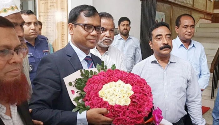 যেমন ছিলাম তেমনই থাকব: সিলেটের নতুন ডিসি সারোয়ার