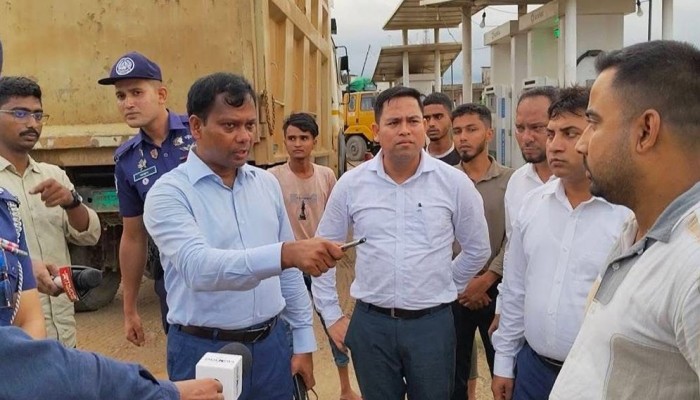 দায়িত্ব নিয়েই অভিযানে গিয়ে যা বললেন সিলেটের নতুন ডিসি সারোয়ার