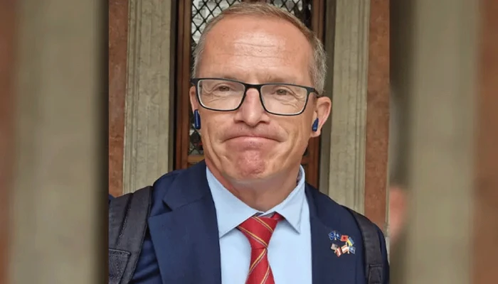 কোহলি-ধোনিদের বিরুদ্ধে ক্ষোভ উগরে দিলেন যুবরাজের বাবা