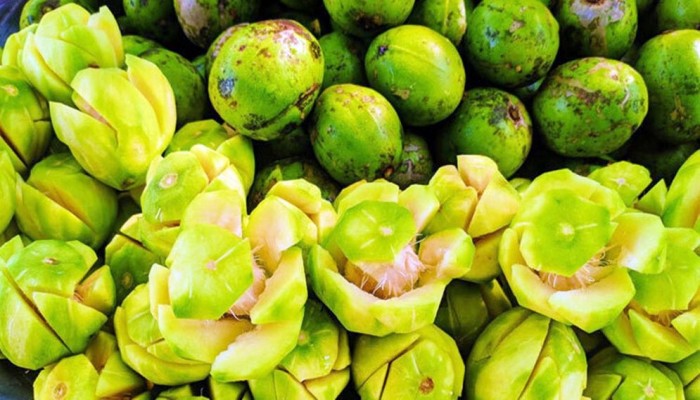 আমড়া রয়েছে যেসব উপকারিতা