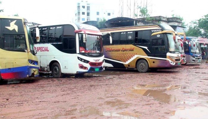 রাজশাহী থেকে ঢাকায় বাস চলাচল বন্ধ