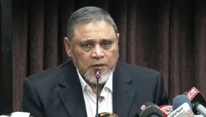 বেআইনি নির্দেশনা দেব না, কোনো দলের পক্ষেও কাজ নয় : সিইসি