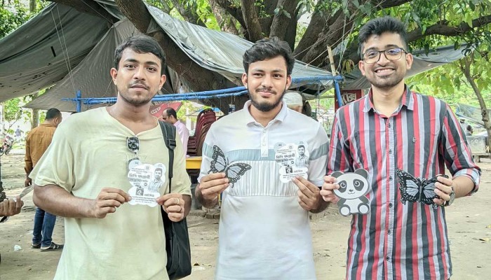 রাকসু নির্বাচন, প্রচারণায় রঙ ছড়াচ্ছে প্রার্থীদের অভিনব কৌশল