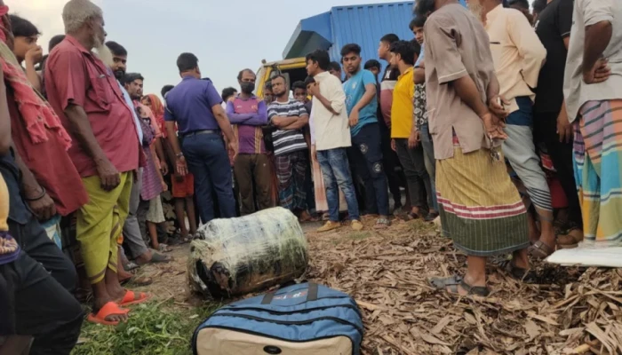 নারায়ণগঞ্জে স্কচটেপে মোড়ানো ব্যাগে তরুণীর মরদেহ