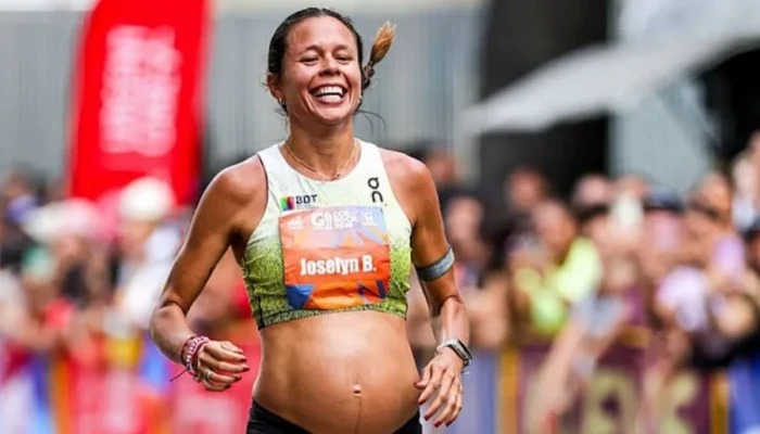 গর্ভে সাত মাসের সন্তান নিয়ে ৪০ মিনিটে ১০ কিলোমিটার দৌড়ালেন অ্যাথলেট