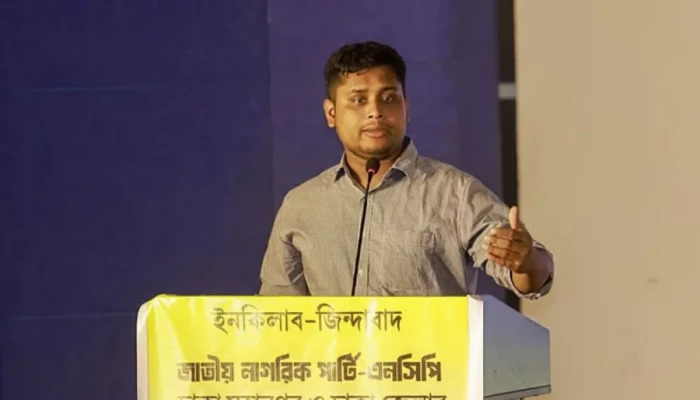 সেনাবাহিনীর একজন ঊর্ধ্বতন কর্মকর্তা নির্বাচন নিয়ে ষড়যন্ত্র করছেন: হাসনাত