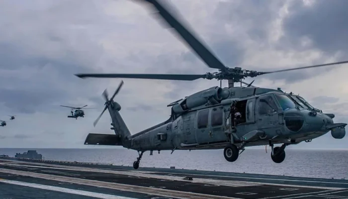 আধাঘণ্টার ব্যবধানে মার্কিন যুদ্ধবিমান ও হেলিকপ্টার দক্ষিণ চীন সাগরে বিধ্বস্ত