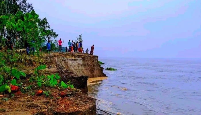 যমুনার তিন কিলোমিটারে তীব্র ভাঙন, বিলীন চার শতাধিক ঘরবাড়ি