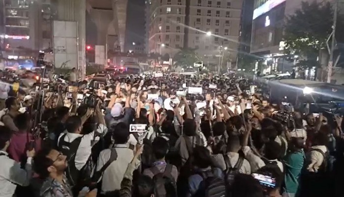 আ.লীগের ডাকা লকডাউনের প্রতিবাদে এনসিপির বিক্ষোভ মিছিল