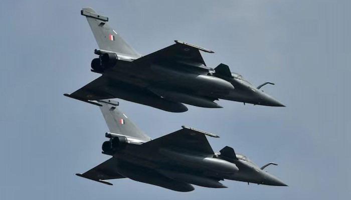 বিতর্কিত চীন সীমান্তের কাছে নতুন সামরিক বিমানঘাঁটি উদ্বোধন ভারতের