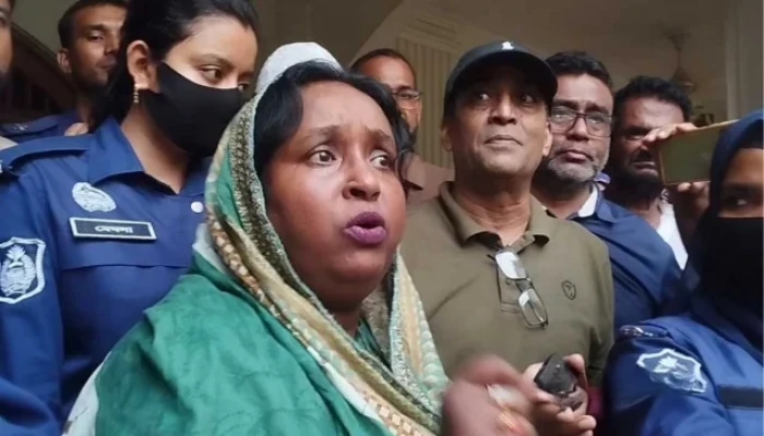 নতুন ৫ মামলায় শ্যোন অ্যারেস্ট সাবেক মেয়র আইভী