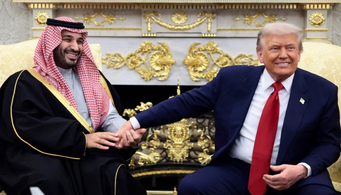 সৌদি আরবকে গুরুত্বপূর্ণ মিত্র ঘোষণা ট্রাম্পের