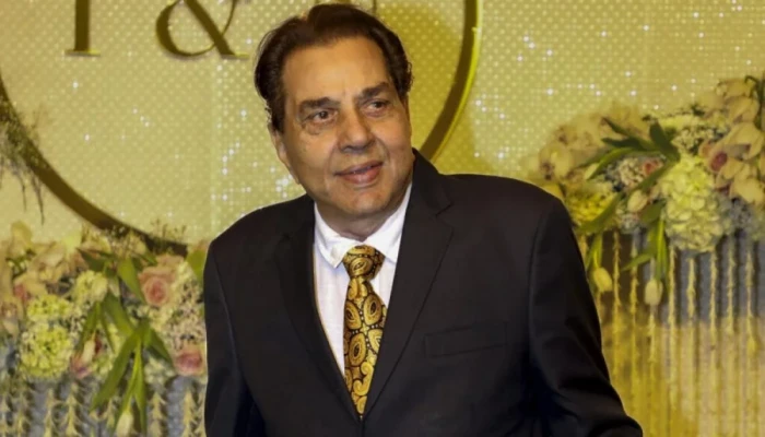 ৪৬০ কোটি টাকার সম্পদ রেখে গেছেন বলিউডের হি-ম্যান ধর্মেন্দ্র