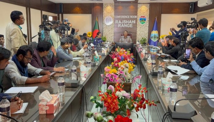 রাজশাহীতে অপারেশন ফার্স্ট লাইটের ৩য় কিস্তির অভিযানে  ৭২ জন  গ্রেপ্তার