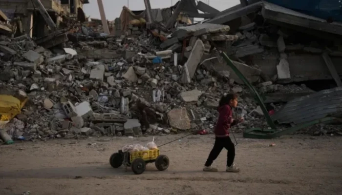 নামেই যুদ্ধবিরতি, গাজায় ইসরায়েলি হামলায় নিহত ৭০ হাজার ছাড়ালো